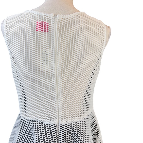 #A331  FT INC White 3D Mesh Fit & Flare Midi Hi-Lo Dress Sleeveless (Free Size) - Picture 3 of 6
